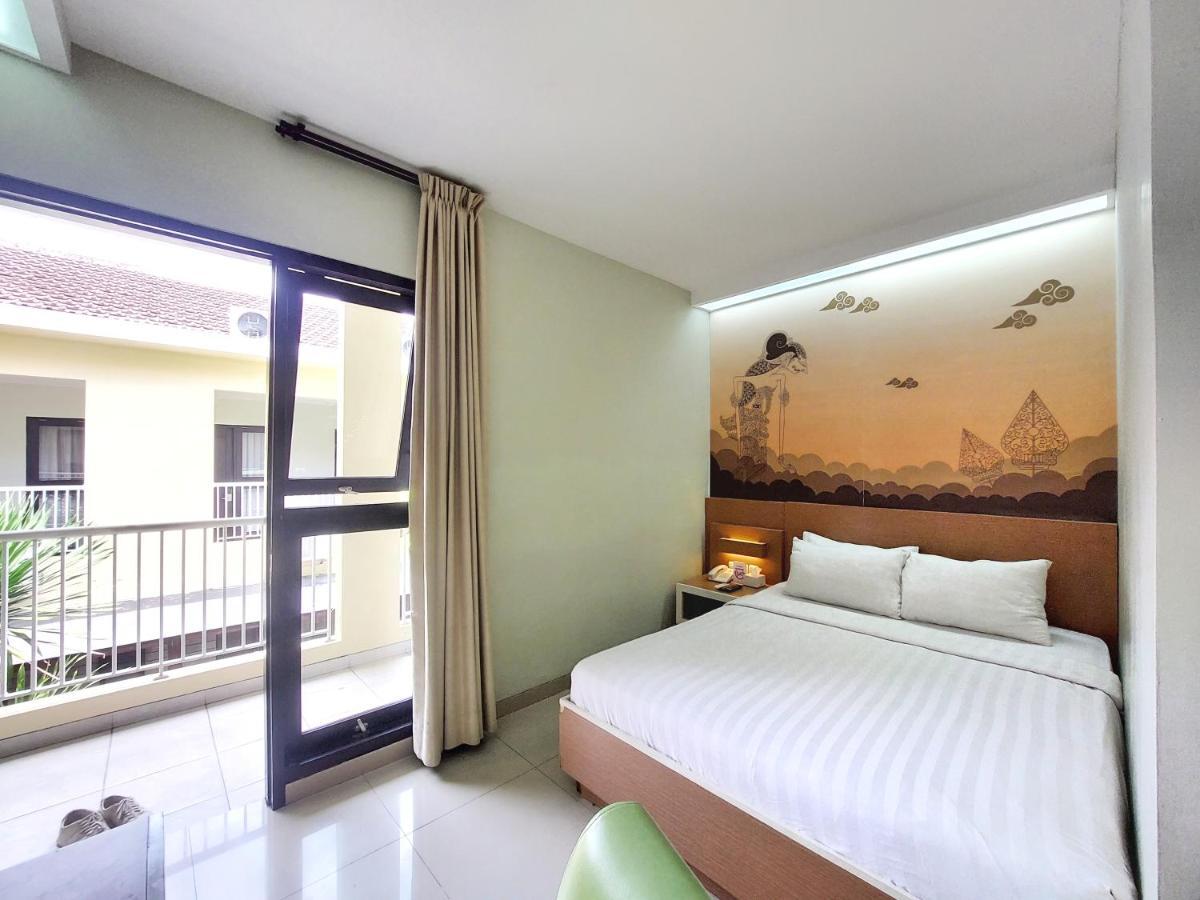 Shinta Guesthouse Malang Ngoại thất bức ảnh